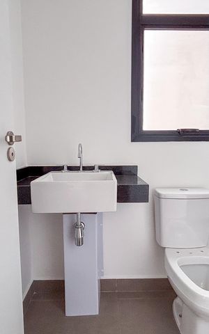 Apartamento à venda com 82m², 2 quartos e sem vaga Apartamento à venda com 82m², 2 quartos e sem vagaBanheiro Social