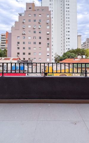 Apartamento à venda com 82m², 2 quartos e sem vaga Apartamento à venda com 82m², 2 quartos e sem vagaVaranda