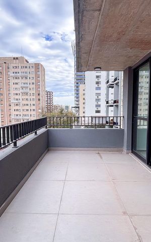 Apartamento à venda com 82m², 2 quartos e sem vaga Apartamento à venda com 82m², 2 quartos e sem vagaVaranda