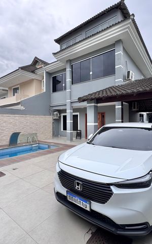 Casa de condomínio para alugar com 400m², 5 quartos e 2 vagas Casa de condomínio para alugar com 400m², 5 quartos e 2 vagasÁrea externa
