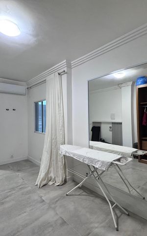 Casa de condomínio para alugar com 400m², 5 quartos e 2 vagas Casa de condomínio para alugar com 400m², 5 quartos e 2 vagasSuite 4