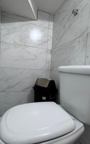 Casa de condomínio para alugar com 400m², 5 quartos e 2 vagas Casa de condomínio para alugar com 400m², 5 quartos e 2 vagasLavabo