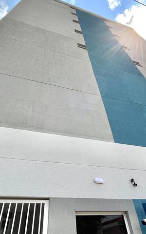 Studio à venda com 20m², 1 quarto e sem vaga Studio à venda com 20m², 1 quarto e sem vagaFachada