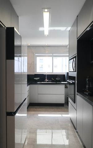Apartamento para alugar com 142m², 3 quartos e 2 vagas Apartamento para alugar com 142m², 3 quartos e 2 vagasCozinha