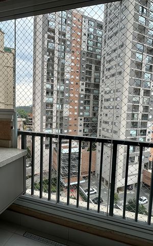 Apartamento para alugar com 110m², 3 quartos e 2 vagas Apartamento para alugar com 110m², 3 quartos e 2 vagasVaranda