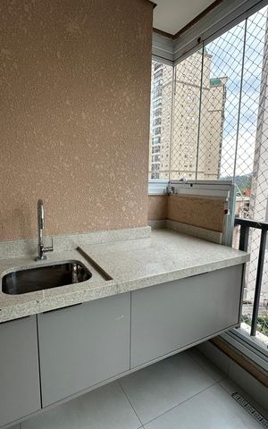 Apartamento para alugar com 110m², 3 quartos e 2 vagas Apartamento para alugar com 110m², 3 quartos e 2 vagasVaranda