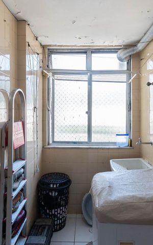Apartamento à venda com 70m², 2 quartos e 1 vagaÁrea de Serviço