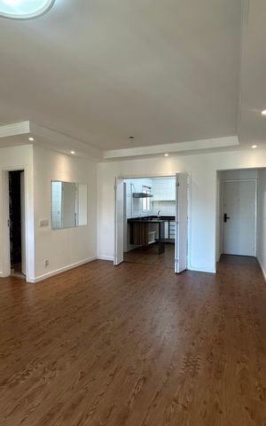 Apartamento à venda com 105m², 3 quartos e 2 vagas Apartamento à venda com 105m², 3 quartos e 2 vagasSala