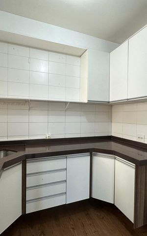 Apartamento à venda com 105m², 3 quartos e 2 vagas Apartamento à venda com 105m², 3 quartos e 2 vagasCozinha