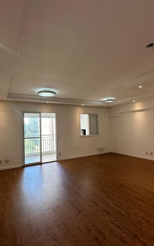 Apartamento à venda com 105m², 3 quartos e 2 vagas Apartamento à venda com 105m², 3 quartos e 2 vagasSala