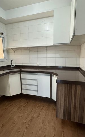 Apartamento à venda com 105m², 3 quartos e 2 vagas Apartamento à venda com 105m², 3 quartos e 2 vagasCozinha