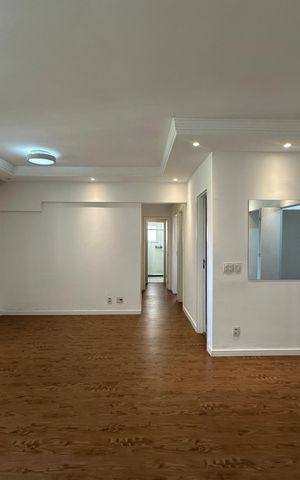 Apartamento à venda com 105m², 3 quartos e 2 vagas Apartamento à venda com 105m², 3 quartos e 2 vagasSala