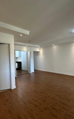 Apartamento à venda com 105m², 3 quartos e 2 vagas Apartamento à venda com 105m², 3 quartos e 2 vagasSala