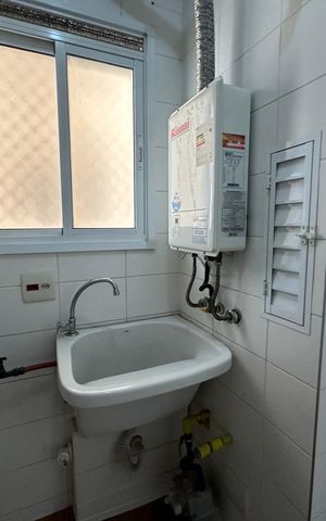 Apartamento à venda com 105m², 3 quartos e 2 vagas Apartamento à venda com 105m², 3 quartos e 2 vagasÁrea de Serviço