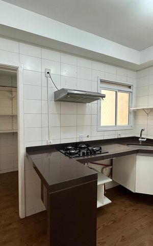 Apartamento à venda com 105m², 3 quartos e 2 vagas Apartamento à venda com 105m², 3 quartos e 2 vagasCozinha