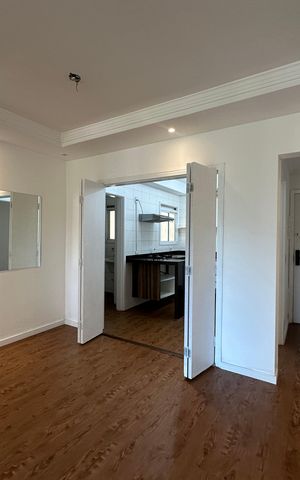 Apartamento à venda com 105m², 3 quartos e 2 vagas Apartamento à venda com 105m², 3 quartos e 2 vagasSala