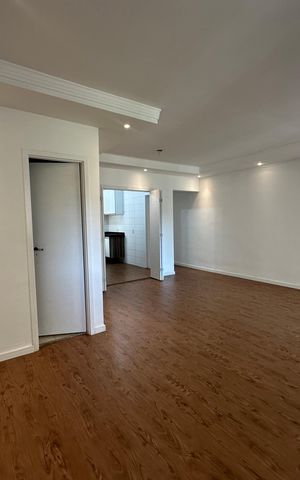 Apartamento à venda com 105m², 3 quartos e 2 vagas Apartamento à venda com 105m², 3 quartos e 2 vagasSala
