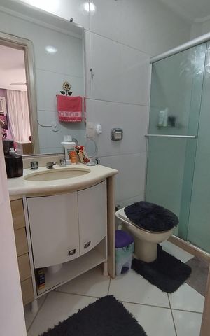 Casa de condomínio à venda com 172m², 3 quartos e 2 vagas Casa de condomínio à venda com 172m², 3 quartos e 2 vagasBanheiro da Suíte 2