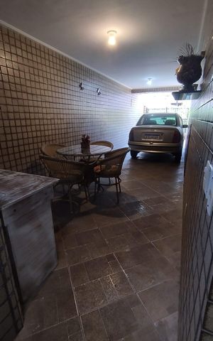 Casa de condomínio à venda com 172m², 3 quartos e 2 vagas Casa de condomínio à venda com 172m², 3 quartos e 2 vagasGaragem