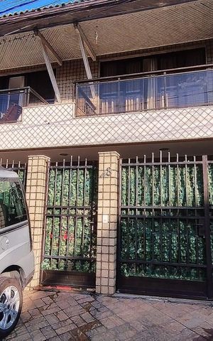 Casa de condomínio à venda com 172m², 3 quartos e 2 vagas Casa de condomínio à venda com 172m², 3 quartos e 2 vagasFachada