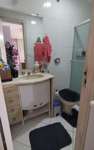 Casa de condomínio à venda com 172m², 3 quartos e 2 vagas Casa de condomínio à venda com 172m², 3 quartos e 2 vagasBanheiro da Suíte 2
