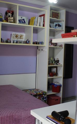 Casa de condomínio à venda com 172m², 3 quartos e 2 vagasSuíte 2