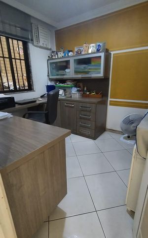 Casa de condomínio à venda com 172m², 3 quartos e 2 vagas Casa de condomínio à venda com 172m², 3 quartos e 2 vagasQuarto 1