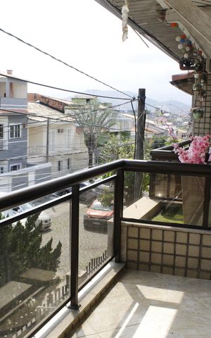 Casa de condomínio à venda com 172m², 3 quartos e 2 vagasVaranda da Suíte 1