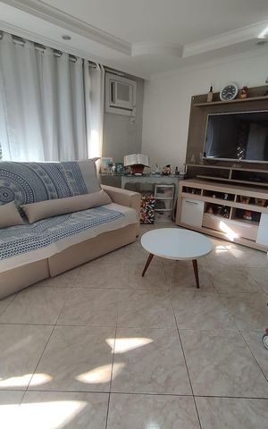 Casa de condomínio à venda com 172m², 3 quartos e 2 vagas Casa de condomínio à venda com 172m², 3 quartos e 2 vagasSala