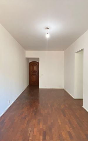 Apartamento à venda com 75m², 3 quartos e 1 vaga Apartamento à venda com 75m², 3 quartos e 1 vagaSala