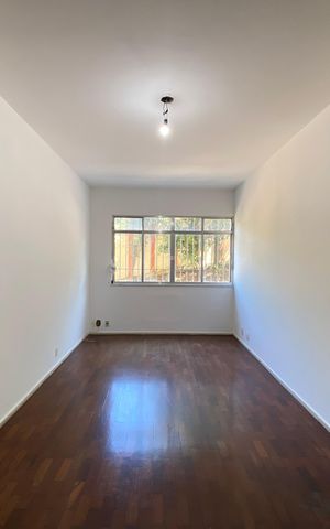 Apartamento à venda com 75m², 3 quartos e 1 vaga Apartamento à venda com 75m², 3 quartos e 1 vagaSala