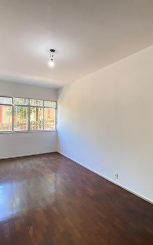 Apartamento à venda com 75m², 3 quartos e 1 vaga Apartamento à venda com 75m², 3 quartos e 1 vagaSala
