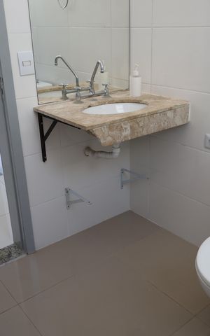 Casa para alugar com 75m², 2 quartos e 1 vagaBanheiro