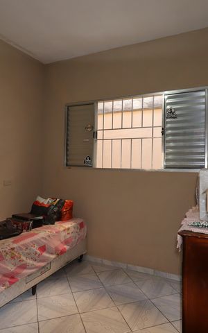Casa à venda com 220m², 2 quartos e 4 vagasQuarto 1