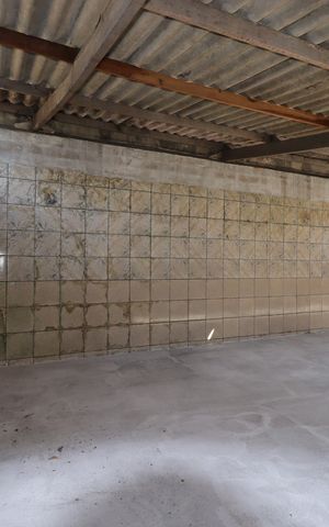 Casa à venda com 220m², 2 quartos e 4 vagasQuintal superior