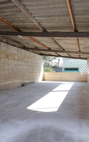 Casa à venda com 220m², 2 quartos e 4 vagasQuintal superior