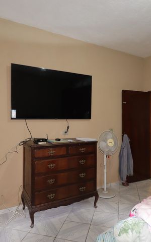 Casa à venda com 220m², 2 quartos e 4 vagasQuarto 2