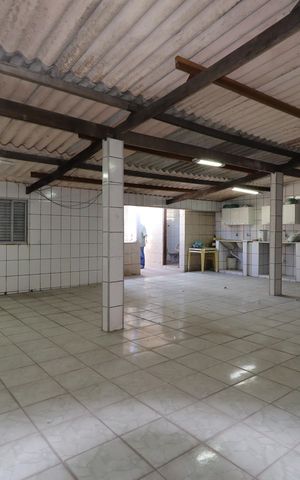 Casa à venda com 220m², 2 quartos e 4 vagasÁrea Gourmet