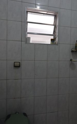 Casa à venda com 220m², 2 quartos e 4 vagasBanheiro