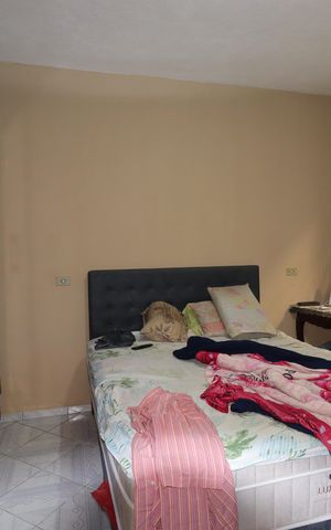Casa à venda com 220m², 2 quartos e 4 vagasQuarto 2