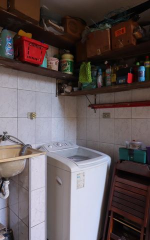 Casa à venda com 220m², 2 quartos e 4 vagasÁrea de Serviço