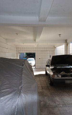 Casa à venda com 220m², 2 quartos e 4 vagasGaragem