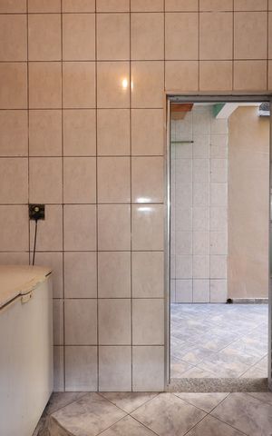 Casa à venda com 220m², 2 quartos e 4 vagasDespensa