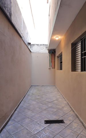 Casa à venda com 220m², 2 quartos e 4 vagasÁrea de Serviço