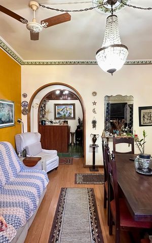 Apartamento à venda com 81m², 2 quartos e sem vaga Apartamento à venda com 81m², 2 quartos e sem vagaSala