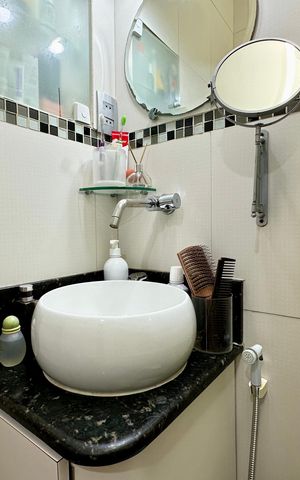 Apartamento à venda com 81m², 2 quartos e sem vaga Apartamento à venda com 81m², 2 quartos e sem vagaBanheiro