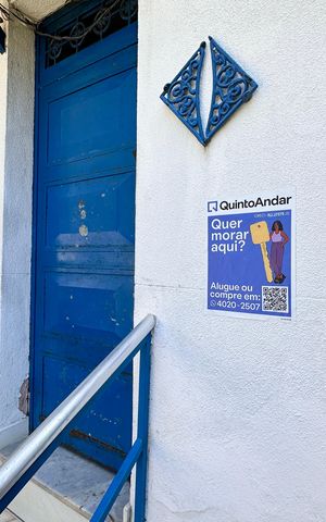 Apartamento à venda com 81m², 2 quartos e sem vaga Apartamento à venda com 81m², 2 quartos e sem vagaFachada + Placa
