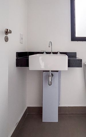 Apartamento à venda com 62m², 2 quartos e sem vaga Apartamento à venda com 62m², 2 quartos e sem vagaBanheiro