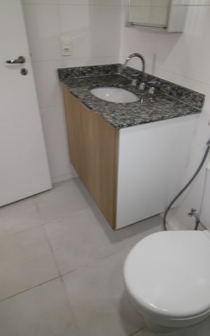 Apartamento à venda com 65m², 2 quartos e 1 vagaBanheiro 2
