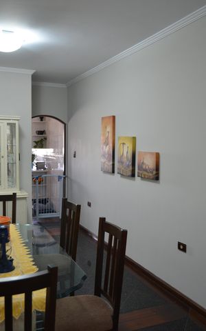 Casa à venda com 390m², 4 quartos e 6 vagasCozinha